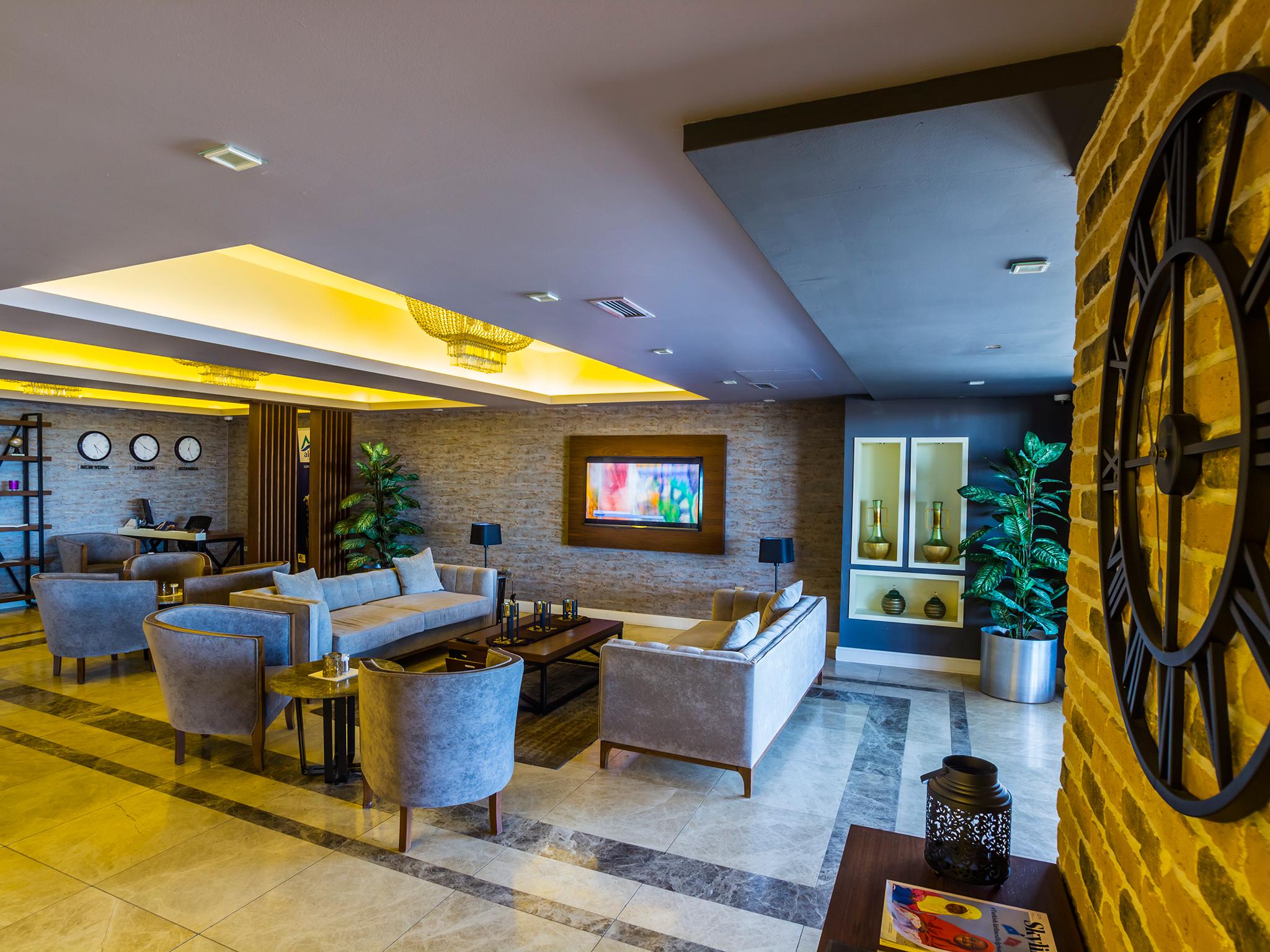 Alesha Suite Otel Trabzon Buitenkant foto