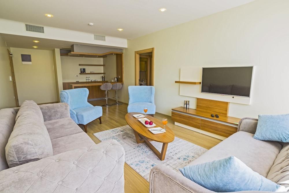 Alesha Suite Otel Trabzon Buitenkant foto