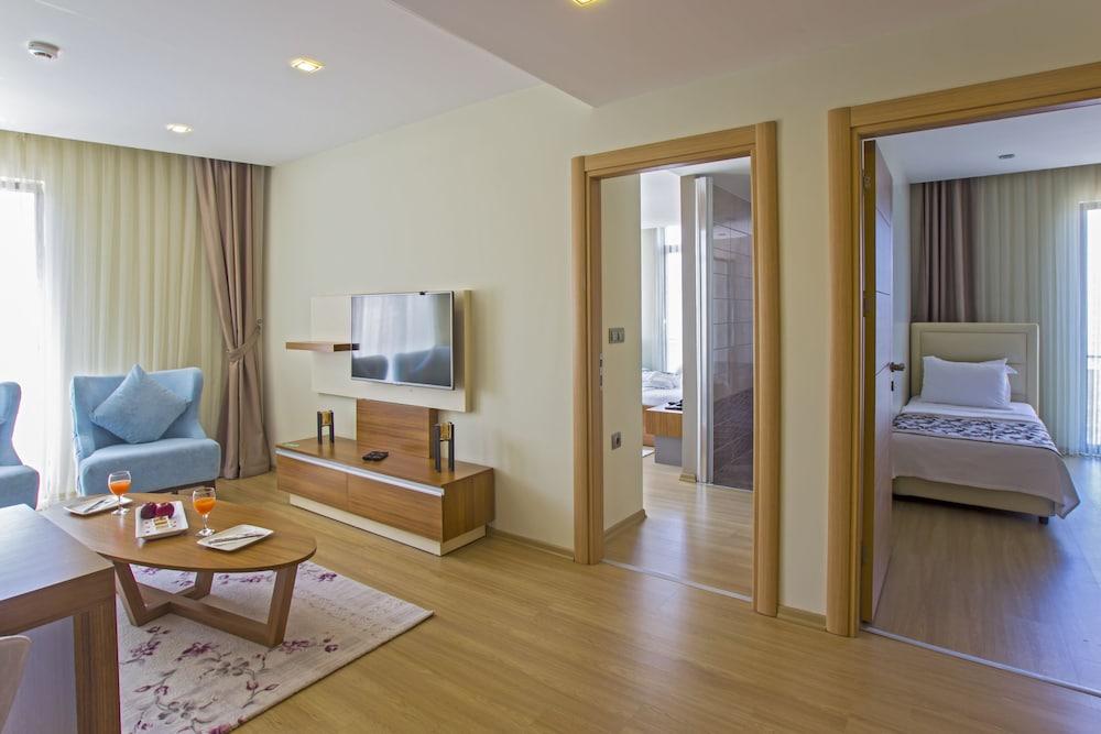 Alesha Suite Otel Trabzon Buitenkant foto
