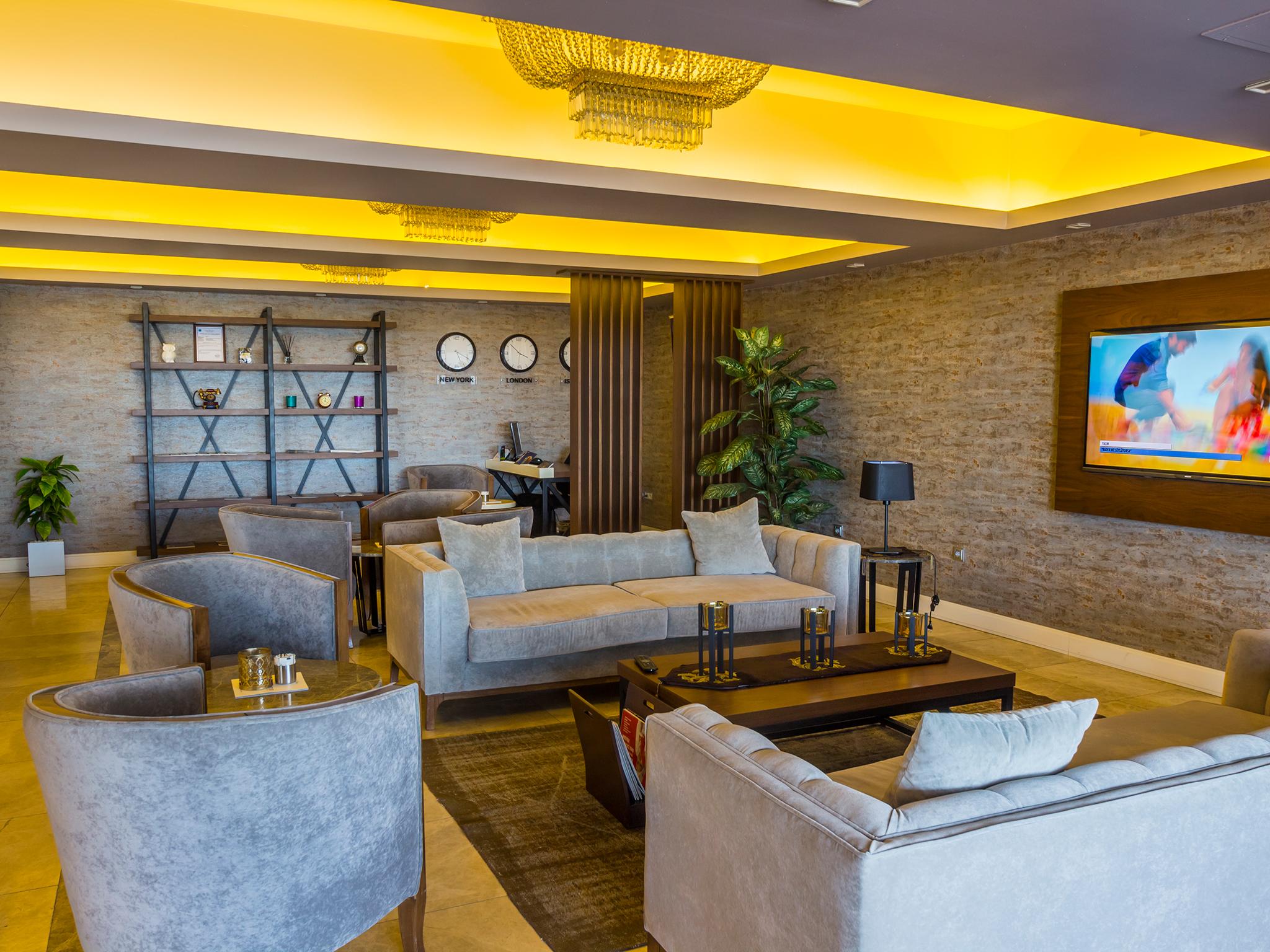 Alesha Suite Otel Trabzon Buitenkant foto